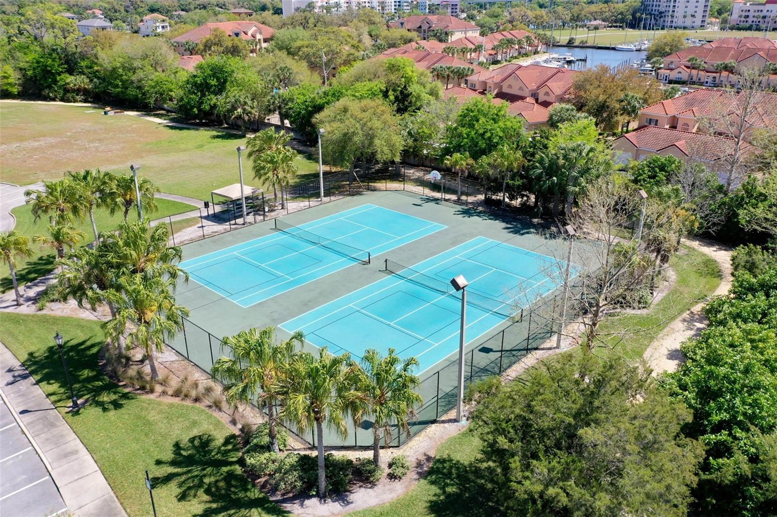 Image 38 of 48 For 29 Longview Way N