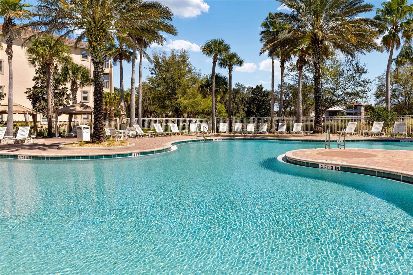 Image 4 of 48 For 29 Longview Way N