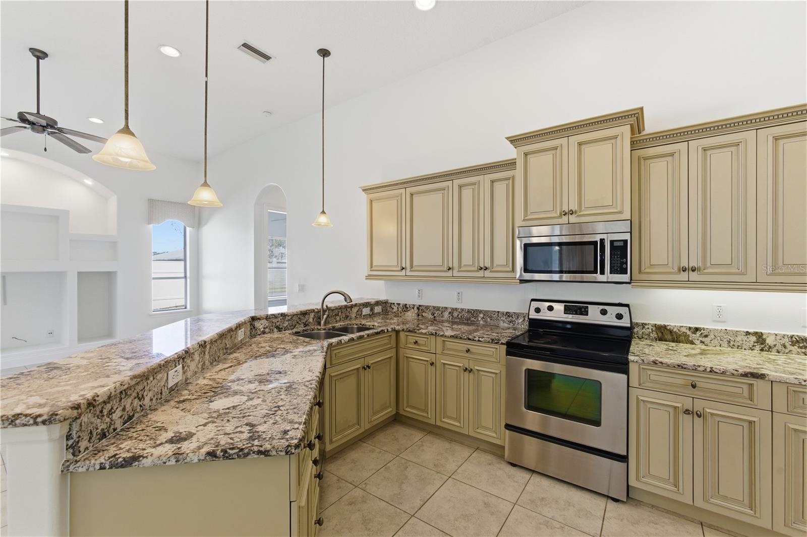 Image 12 of 49 For 11 Wood Clift Lane