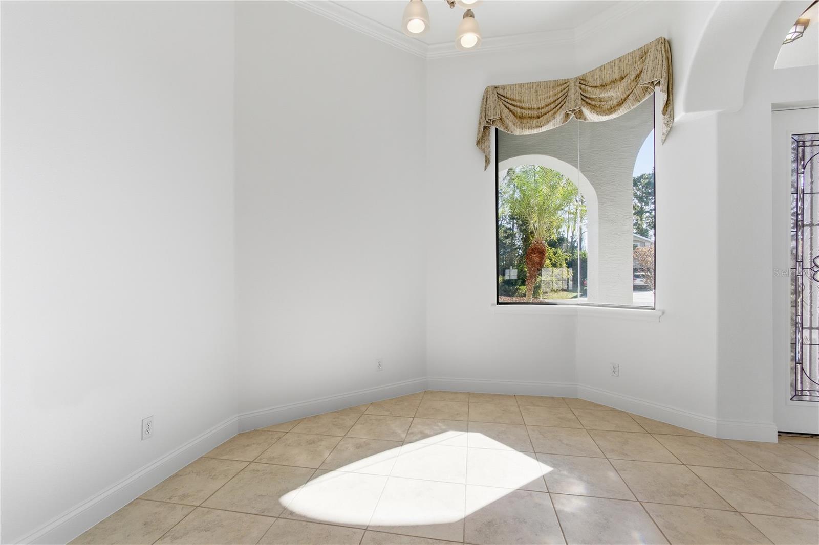 Image 14 of 49 For 11 Wood Clift Lane