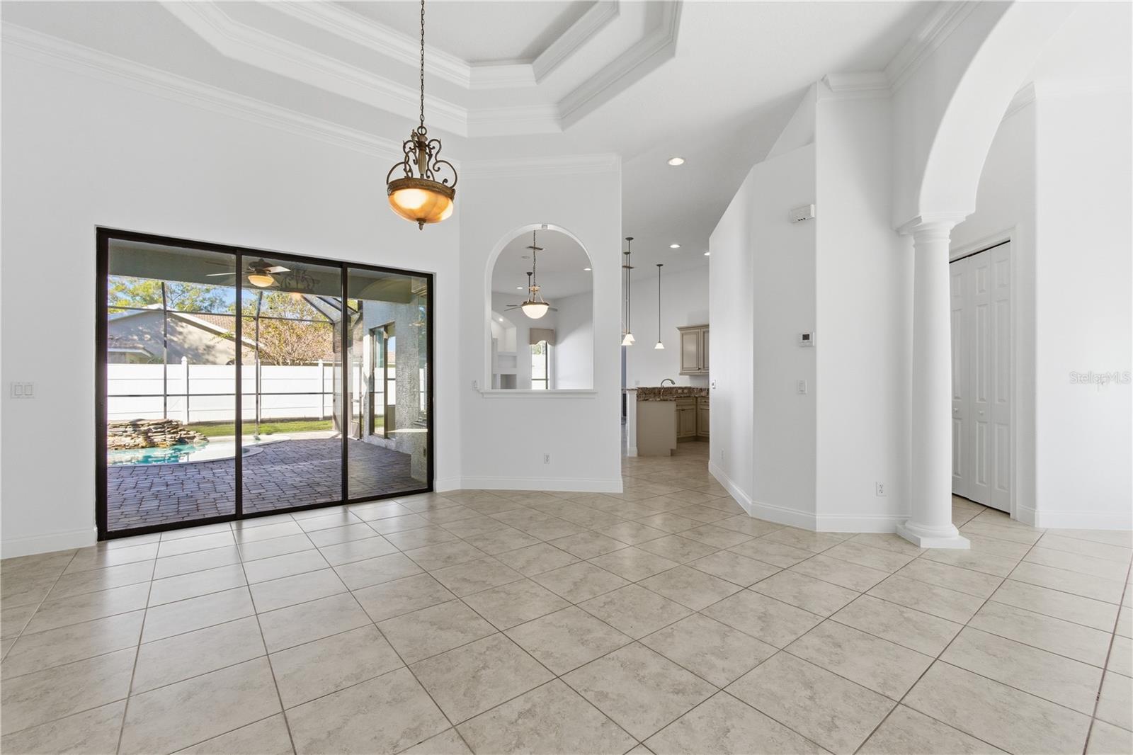 Image 15 of 49 For 11 Wood Clift Lane