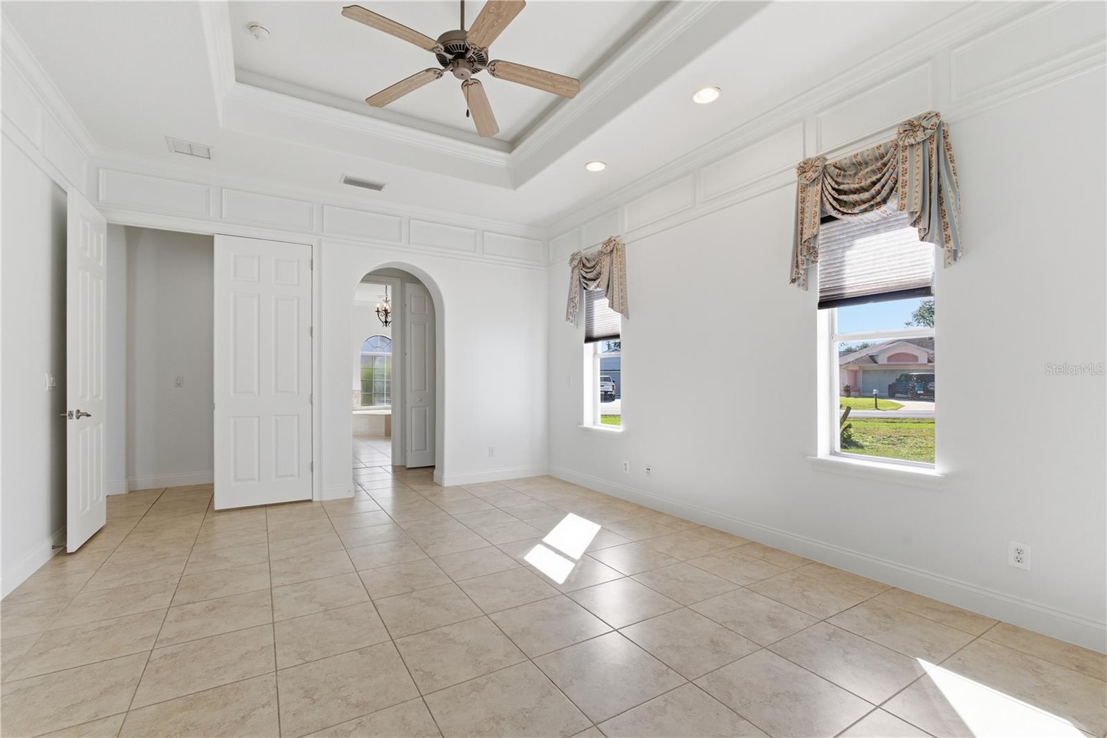 Image 20 of 49 For 11 Wood Clift Lane