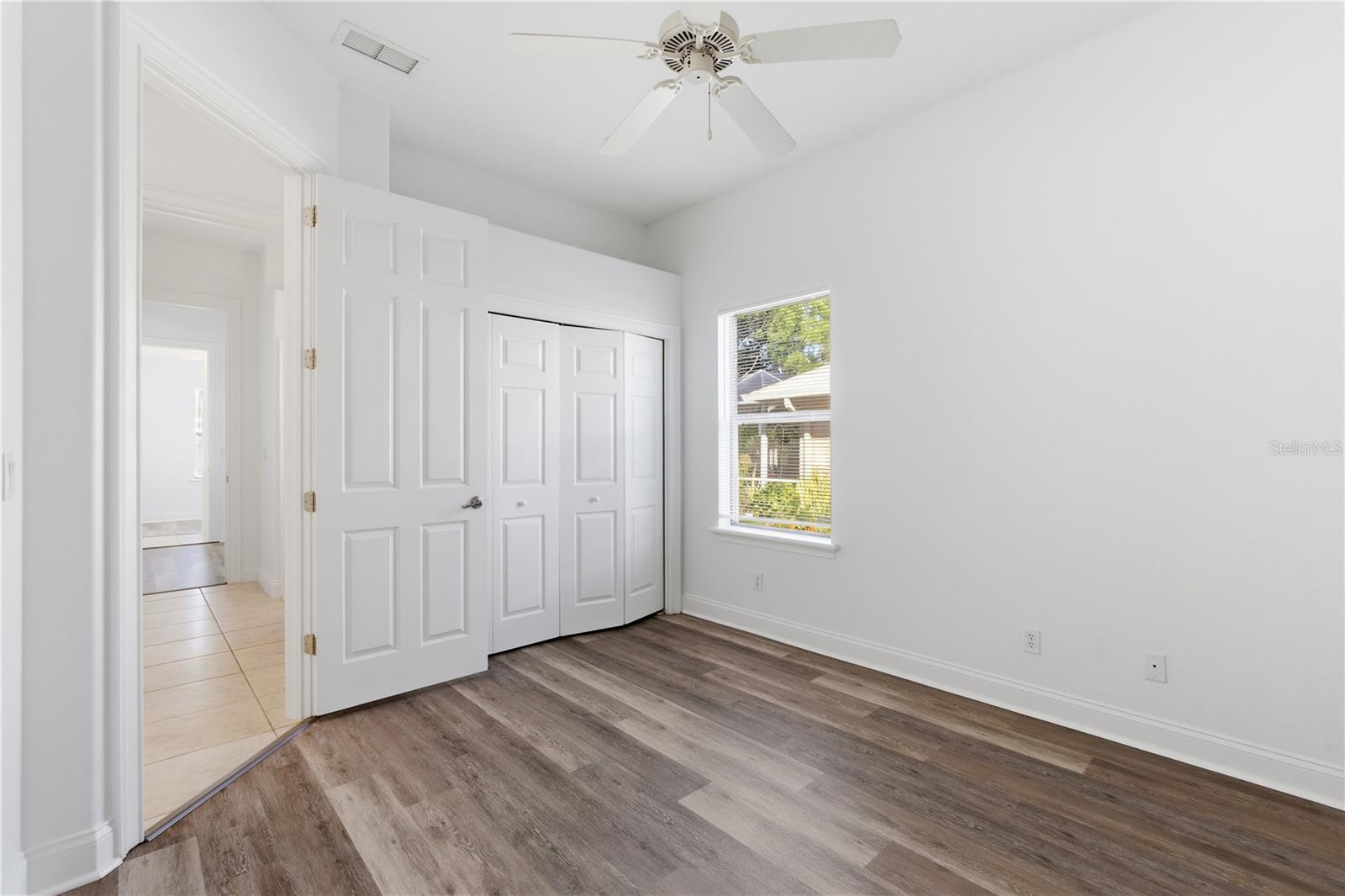 Image 28 of 49 For 11 Wood Clift Lane