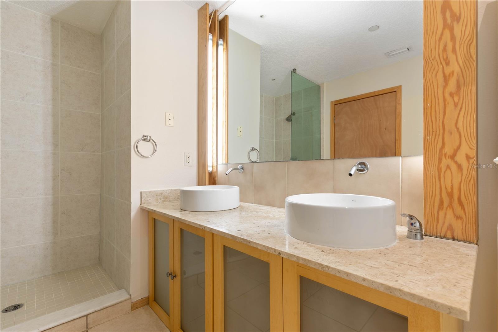 Image 21 of 33 For 101 Palm Harbor Parkway  C334