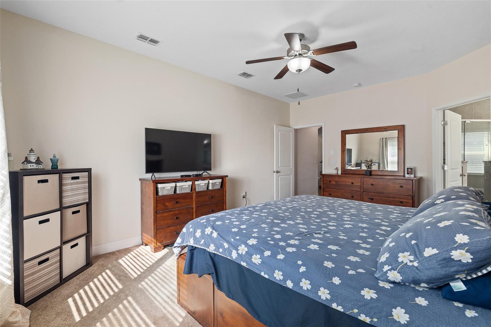 Image 24 of 60 For 139 Starling Drive