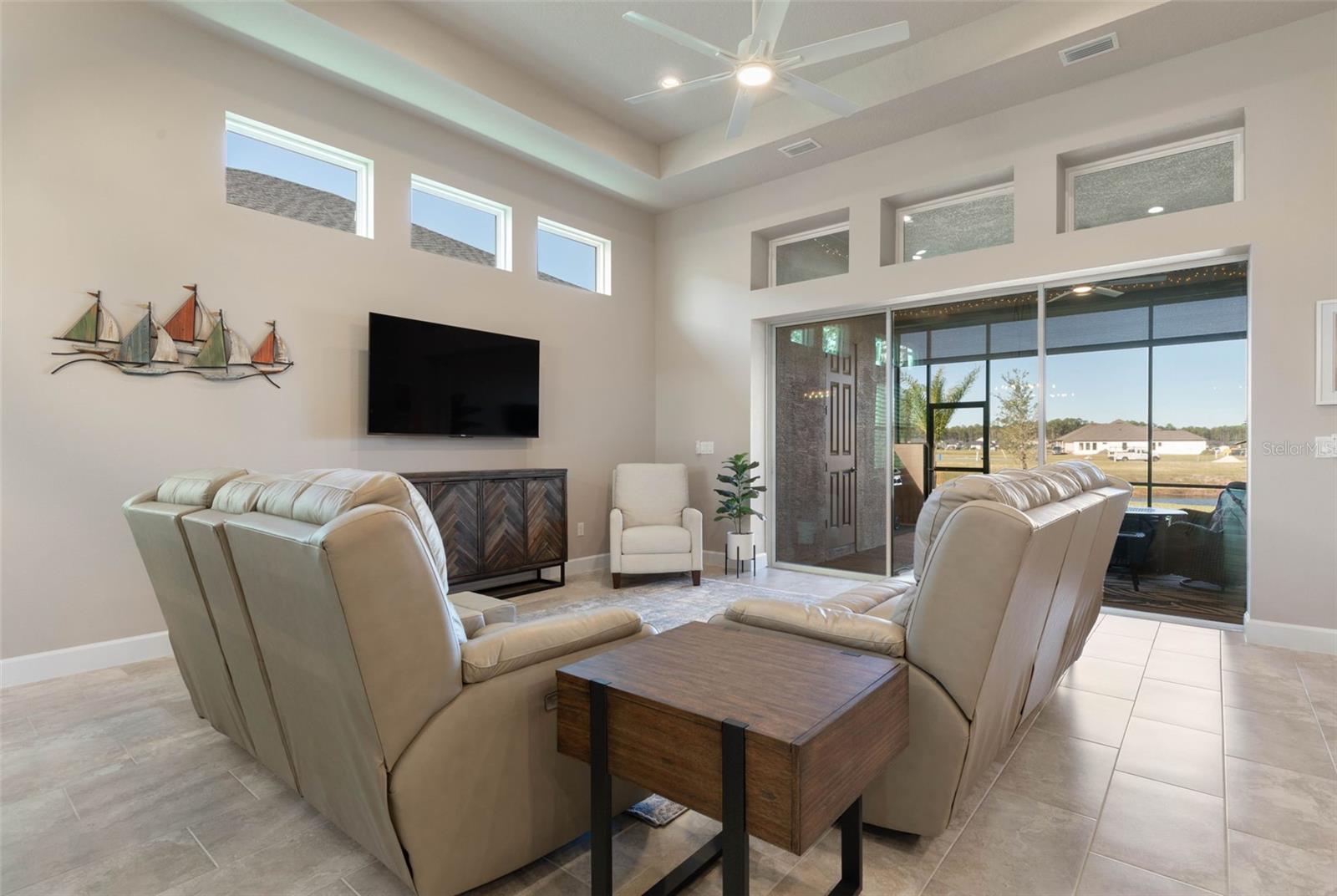 Image 15 of 100 For 24 Kingswood Court