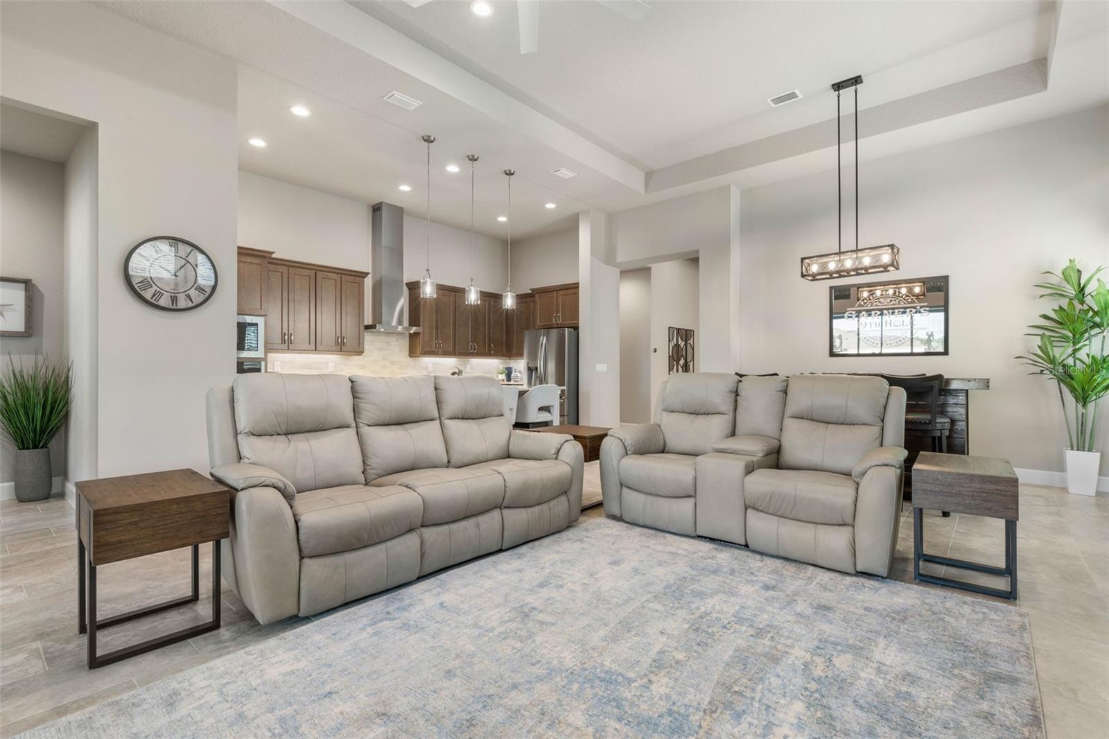 Image 19 of 100 For 24 Kingswood Court