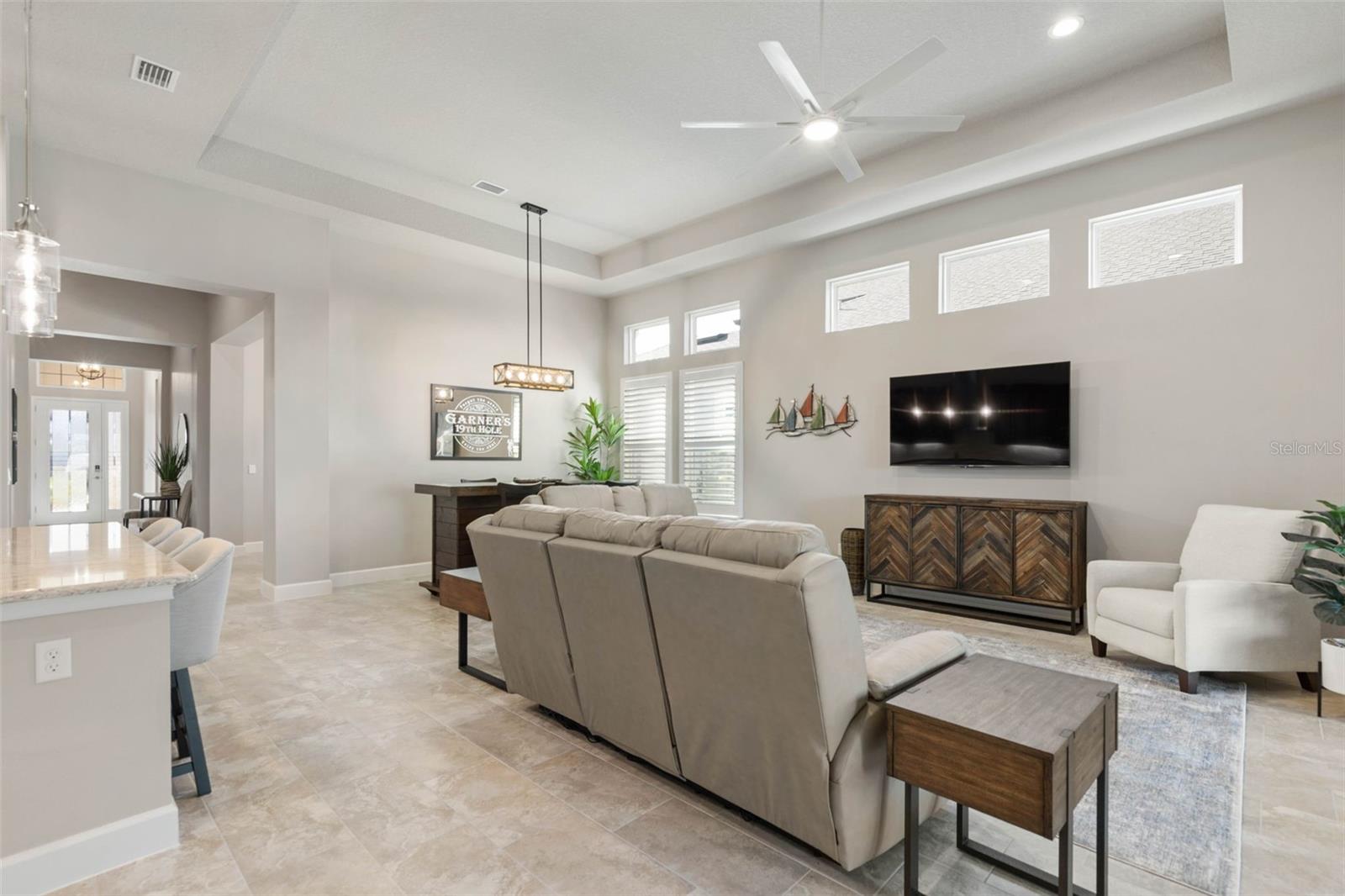 Image 21 of 100 For 24 Kingswood Court