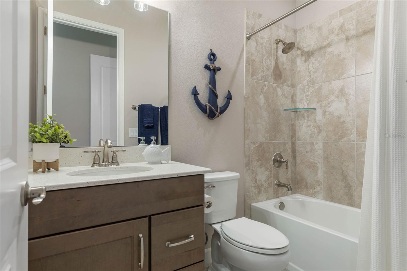 Image 39 of 100 For 24 Kingswood Court