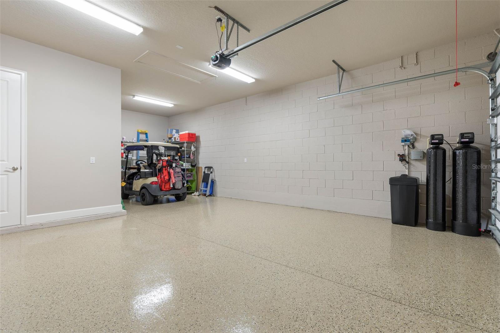 Image 47 of 100 For 24 Kingswood Court