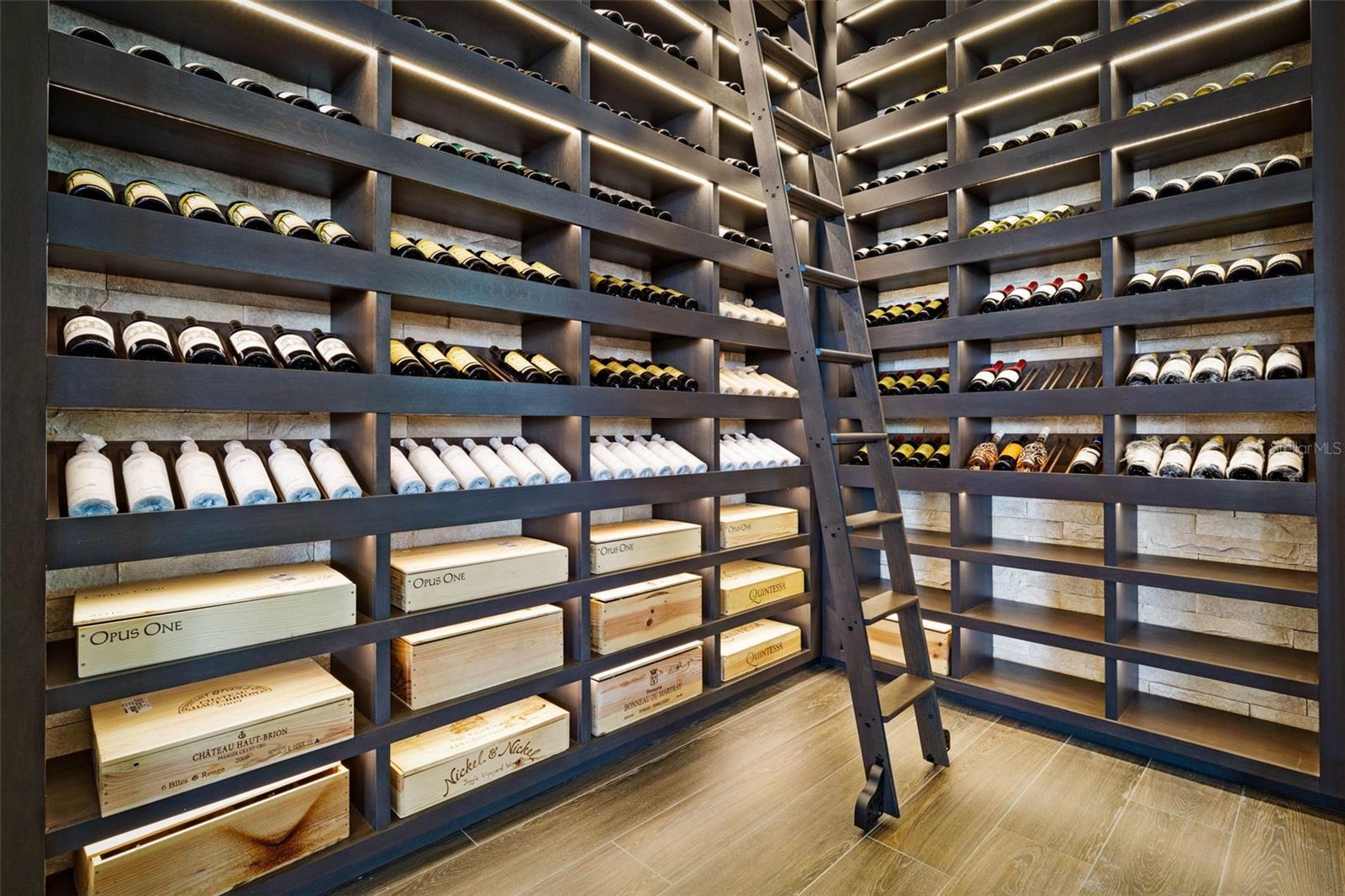 Image 99 of 100 For 24 Kingswood Court