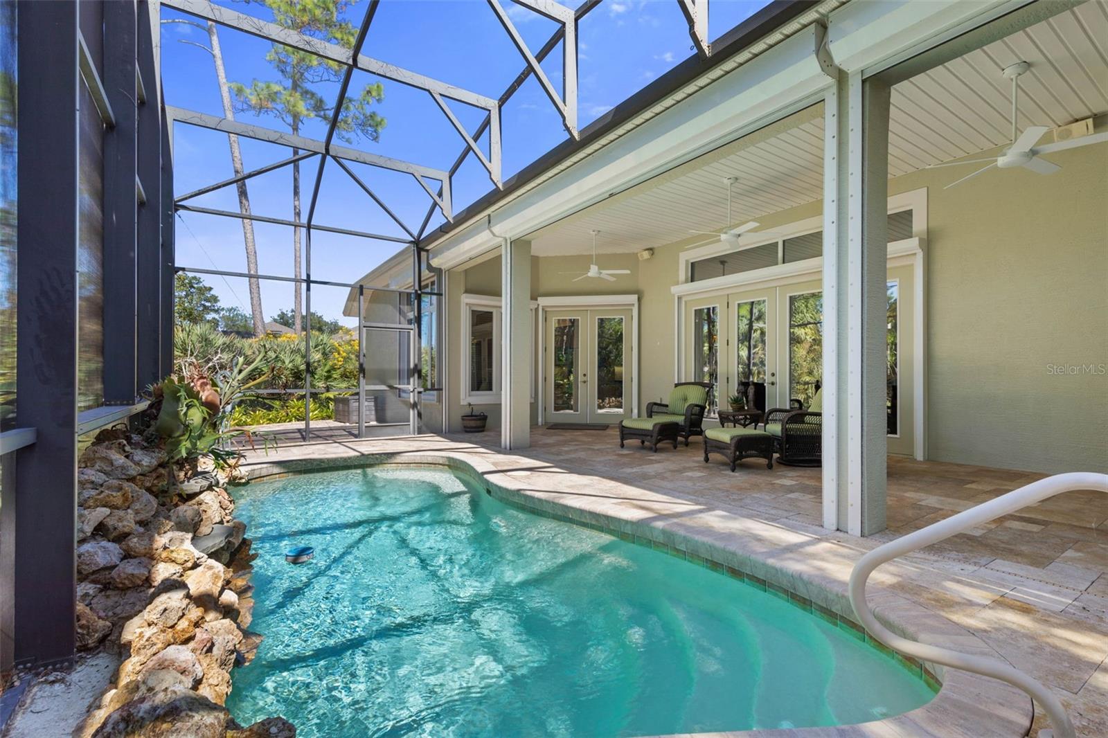 Image 22 of 91 For 10 Waterview Drive