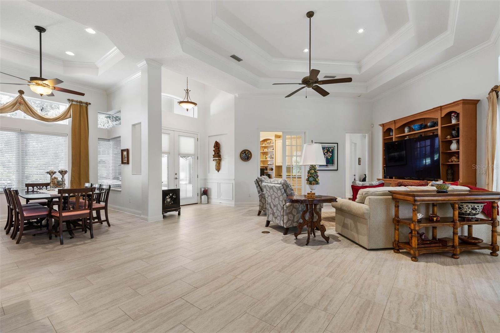 Image 4 of 91 For 10 Waterview Drive