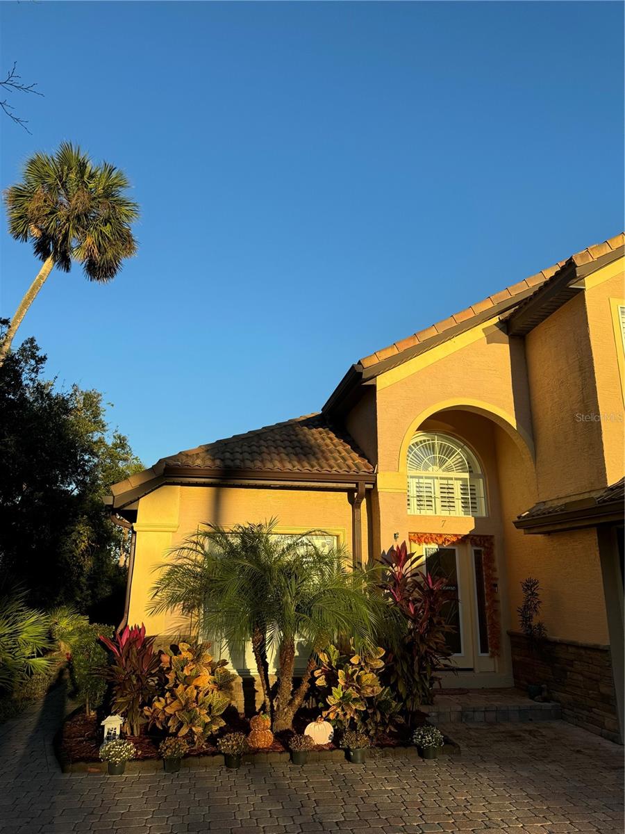 Image 3 of 6 For 7 Riverwalk Drive