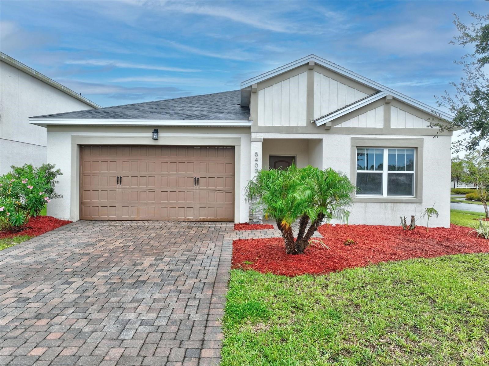 Image 2 of 70 For 5400 Hutchinson Street