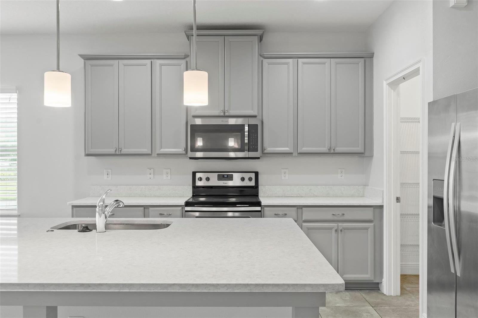 Image 24 of 70 For 5400 Hutchinson Street