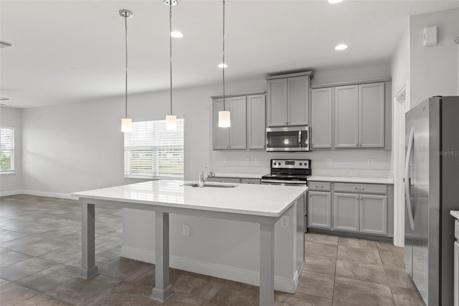 Image 25 of 70 For 5400 Hutchinson Street