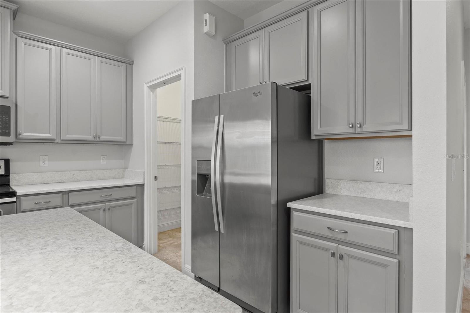 Image 27 of 70 For 5400 Hutchinson Street