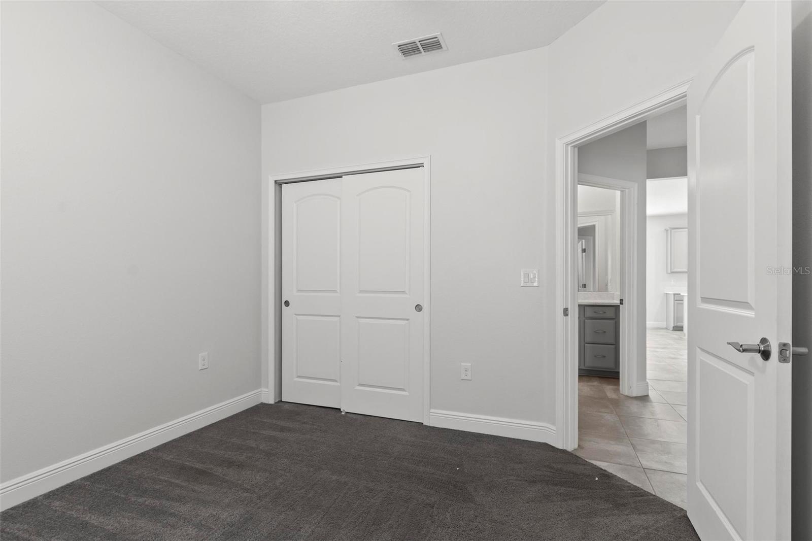 Image 56 of 70 For 5400 Hutchinson Street