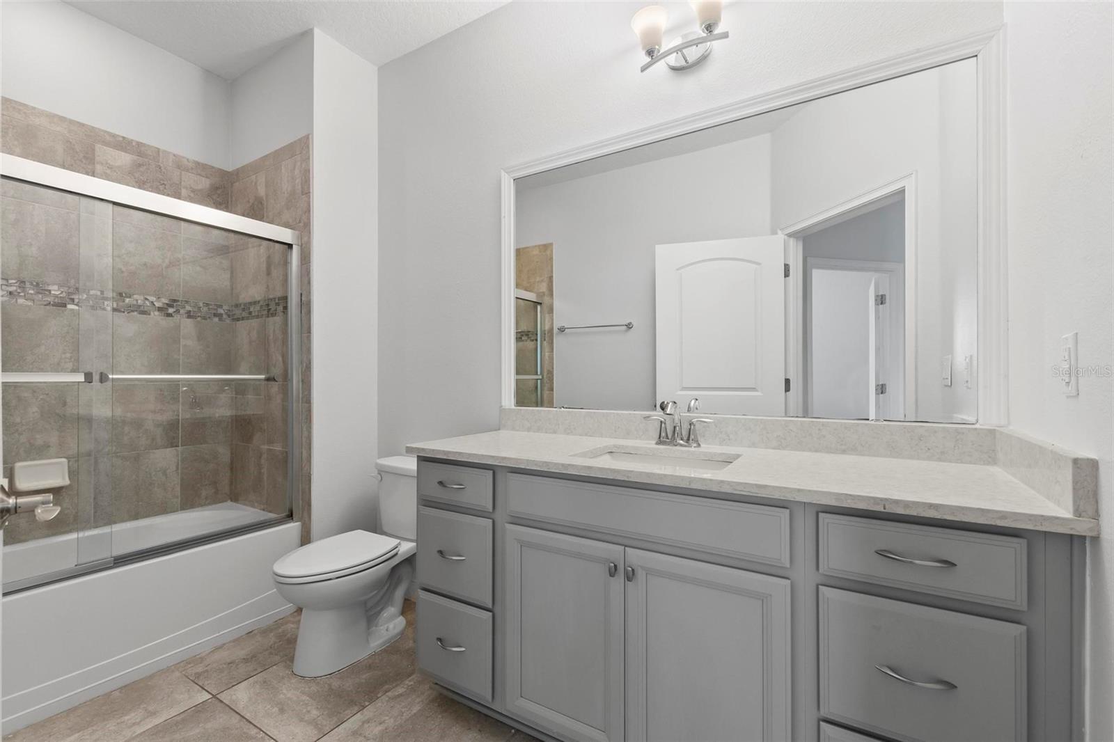 Image 57 of 70 For 5400 Hutchinson Street