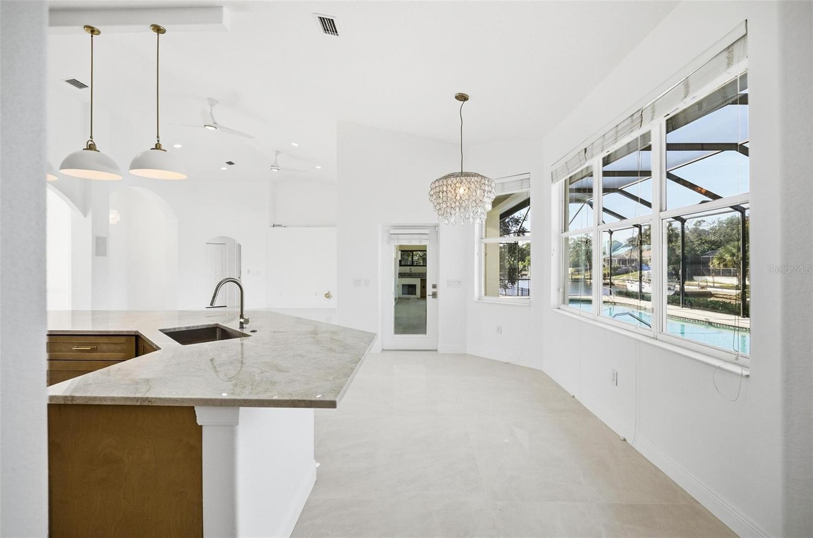 Image 16 of 84 For 34 Clermont Court