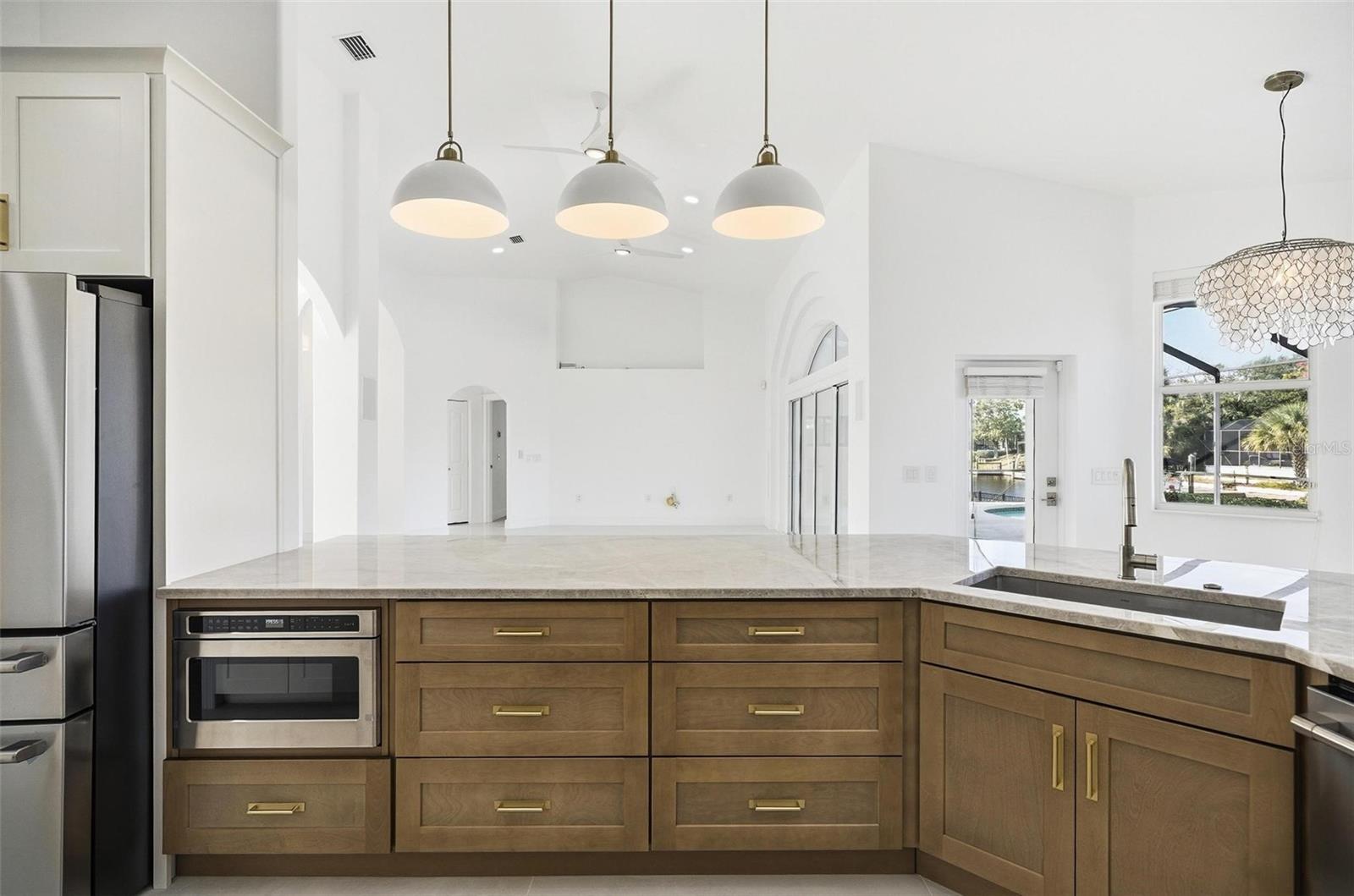 Image 19 of 84 For 34 Clermont Court