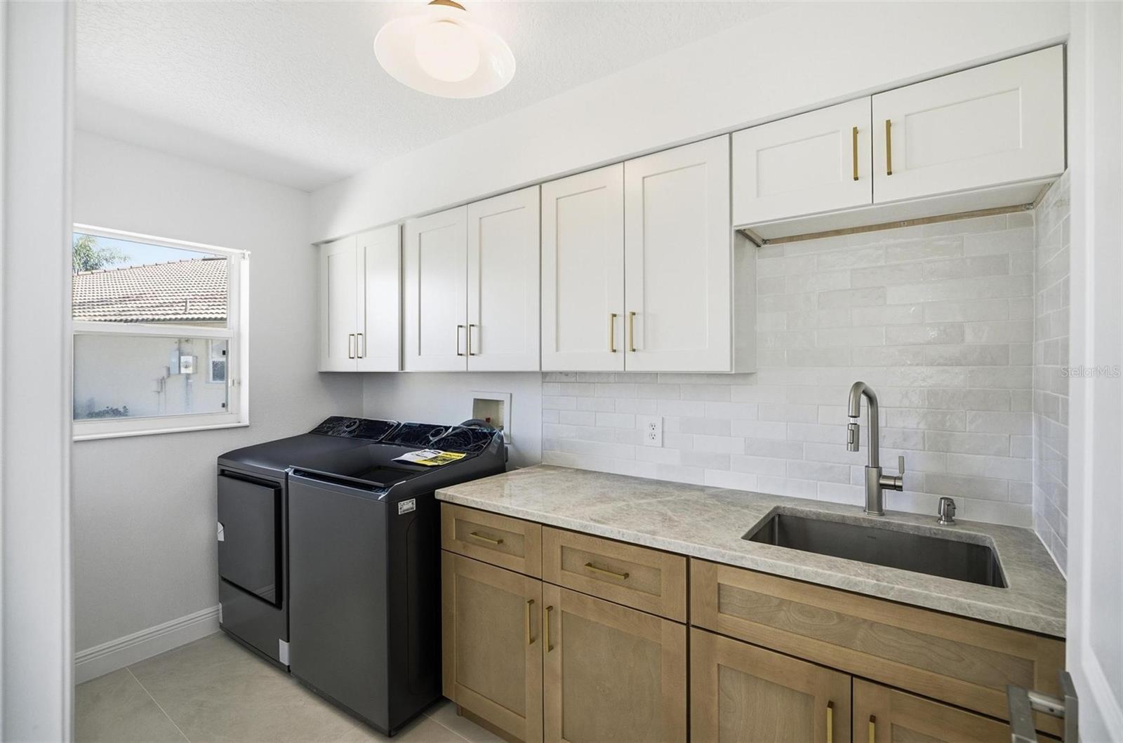 Image 28 of 84 For 34 Clermont Court