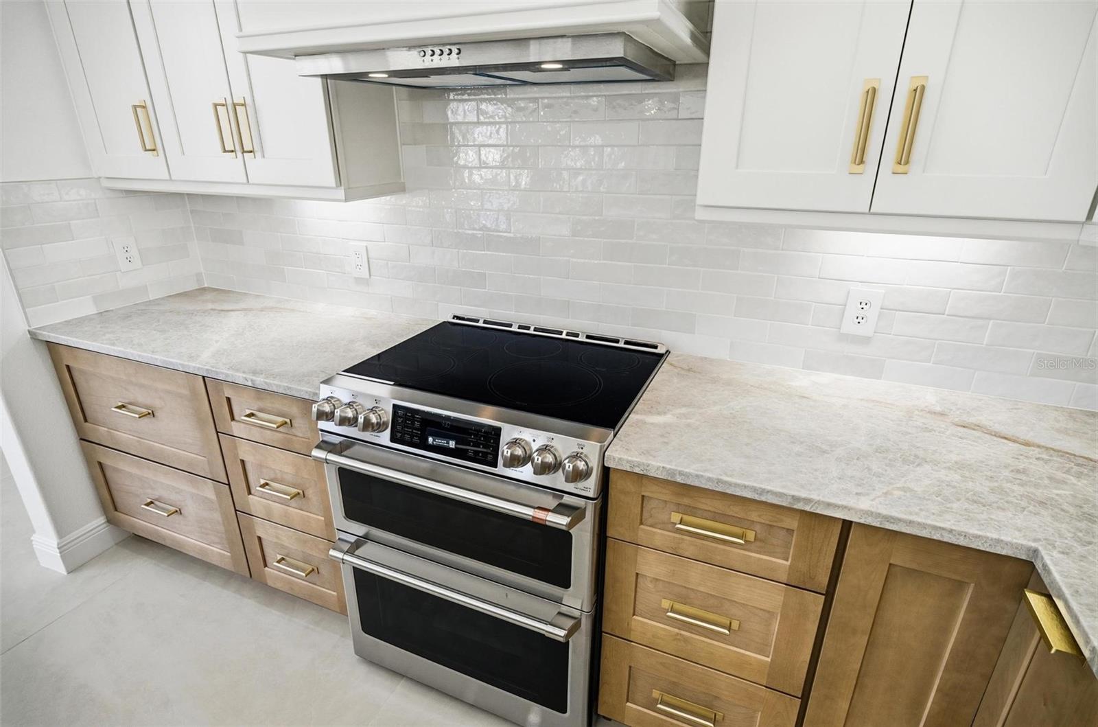 Image 29 of 84 For 34 Clermont Court