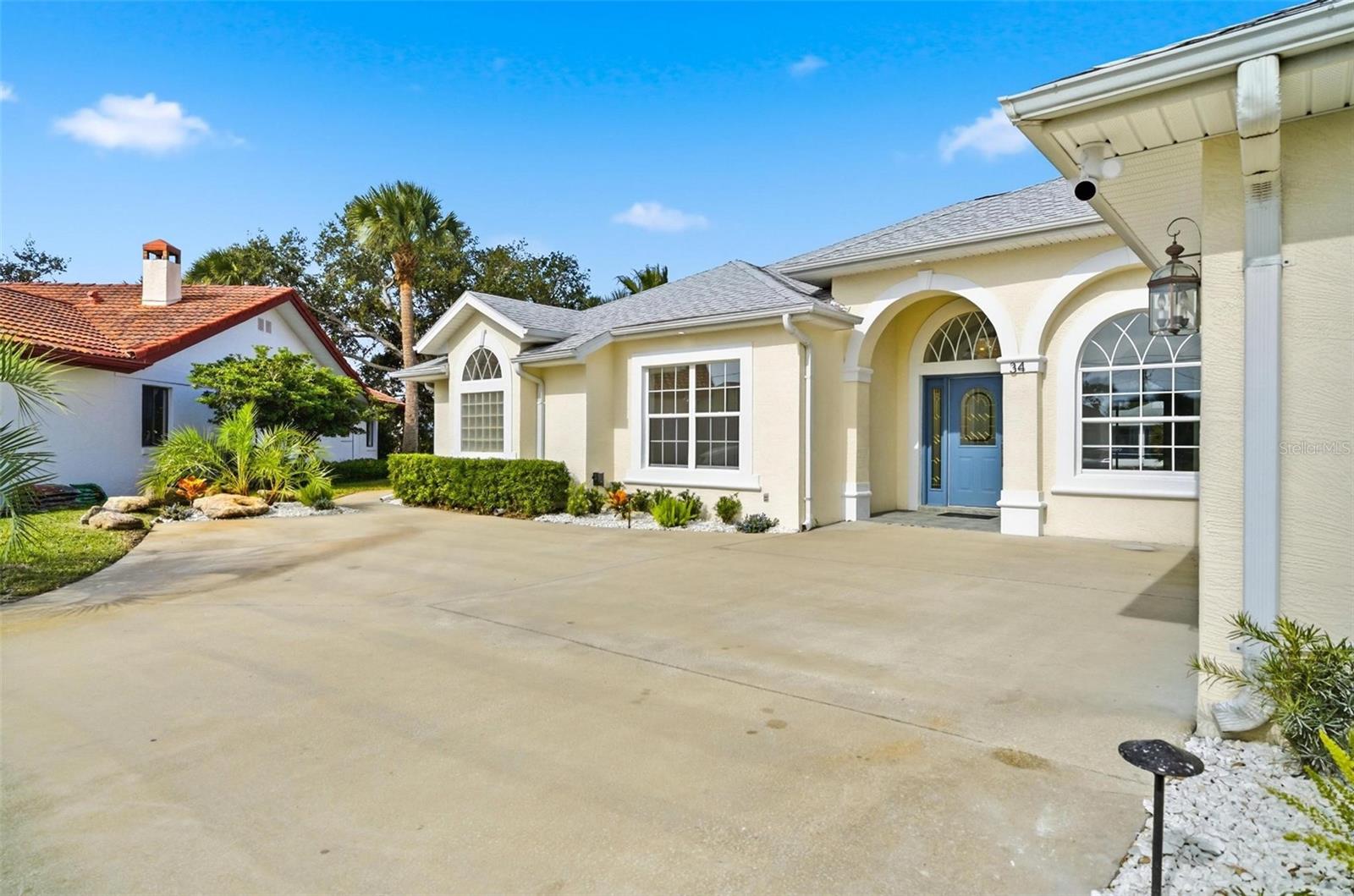 Image 3 of 84 For 34 Clermont Court