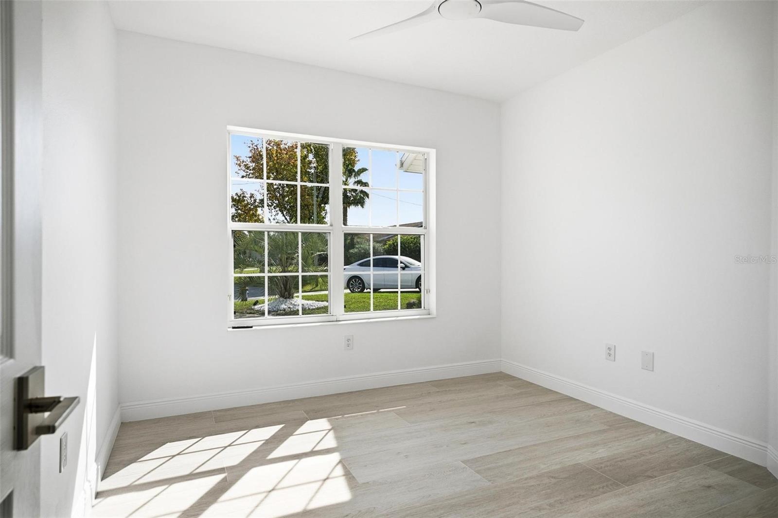 Image 31 of 84 For 34 Clermont Court