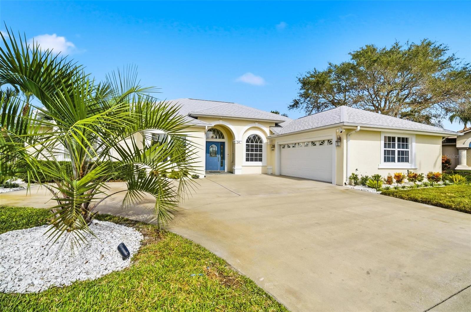 Image 4 of 84 For 34 Clermont Court