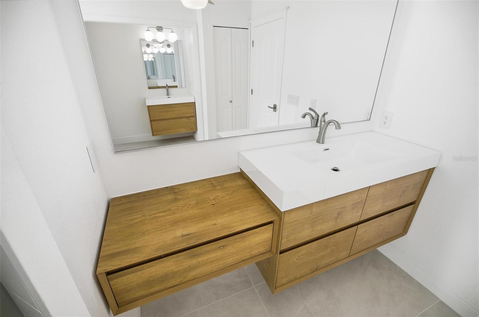 Image 43 of 84 For 34 Clermont Court