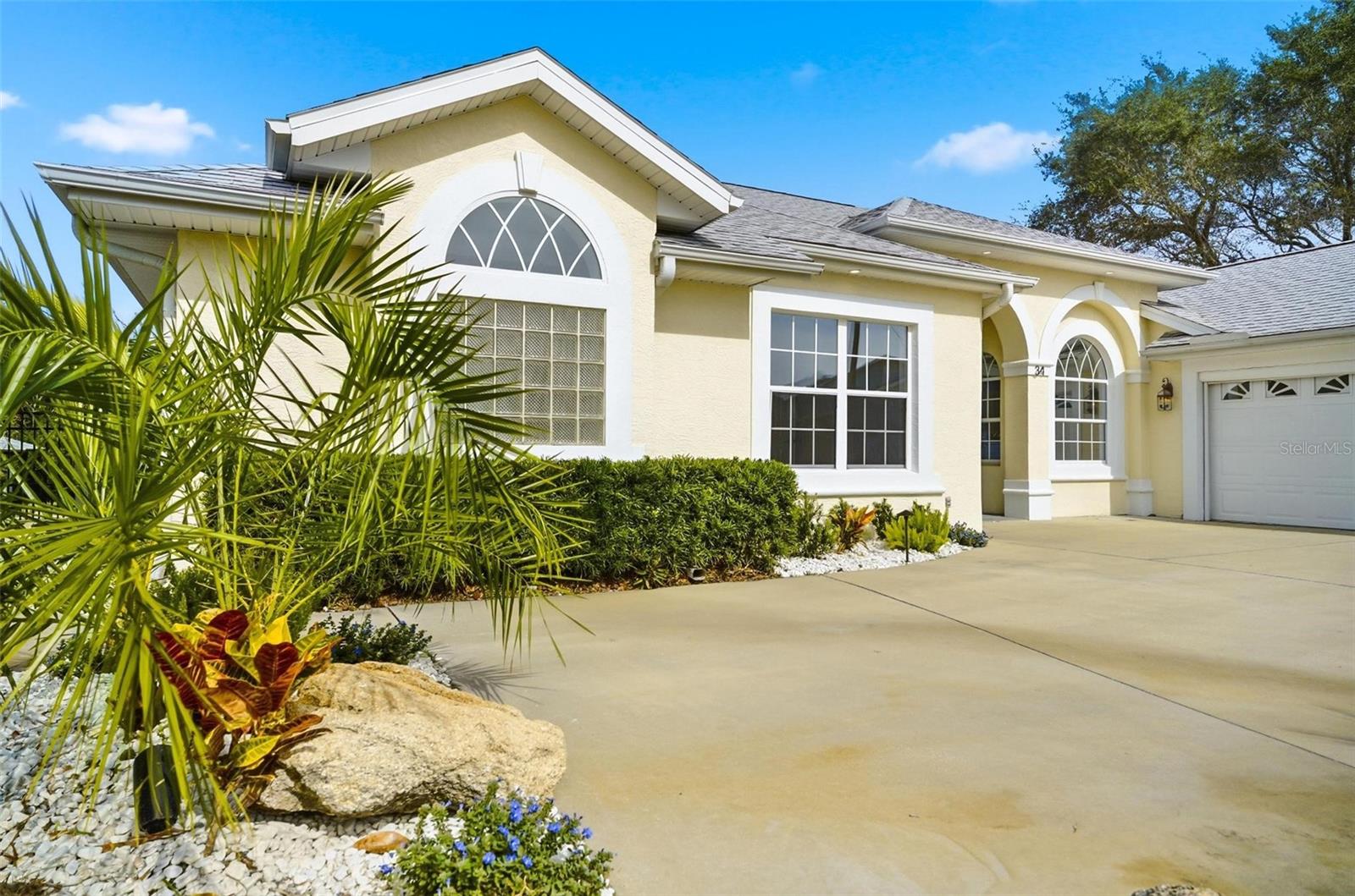 Image 5 of 84 For 34 Clermont Court