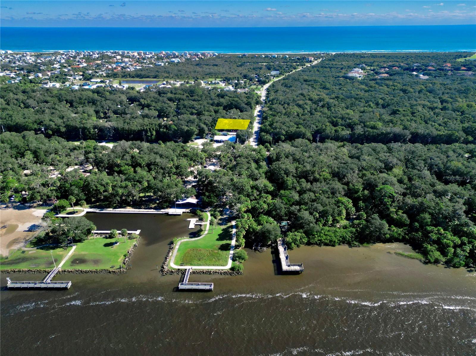 Image 3 of 18 For 2 Seminole Avenue