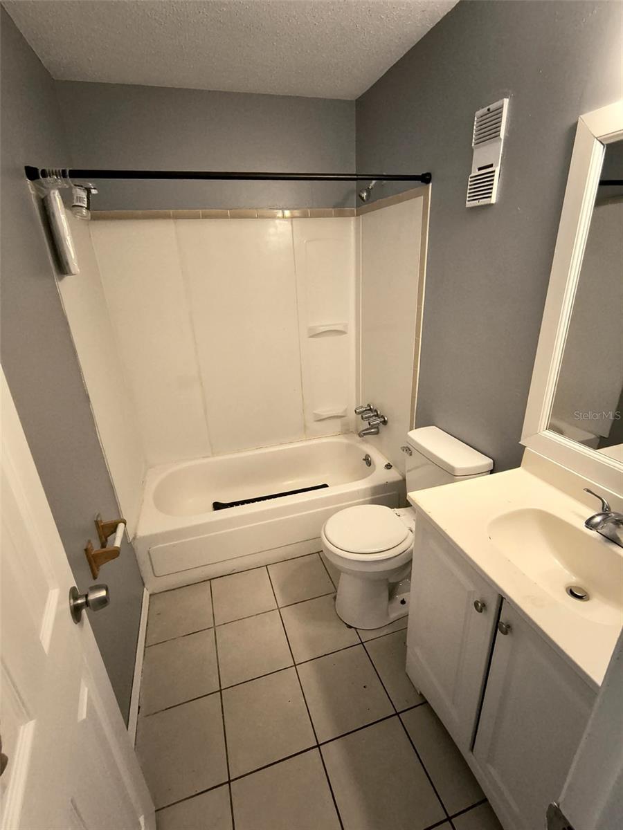 Image 5 of 6 For 321 Adams Street 2