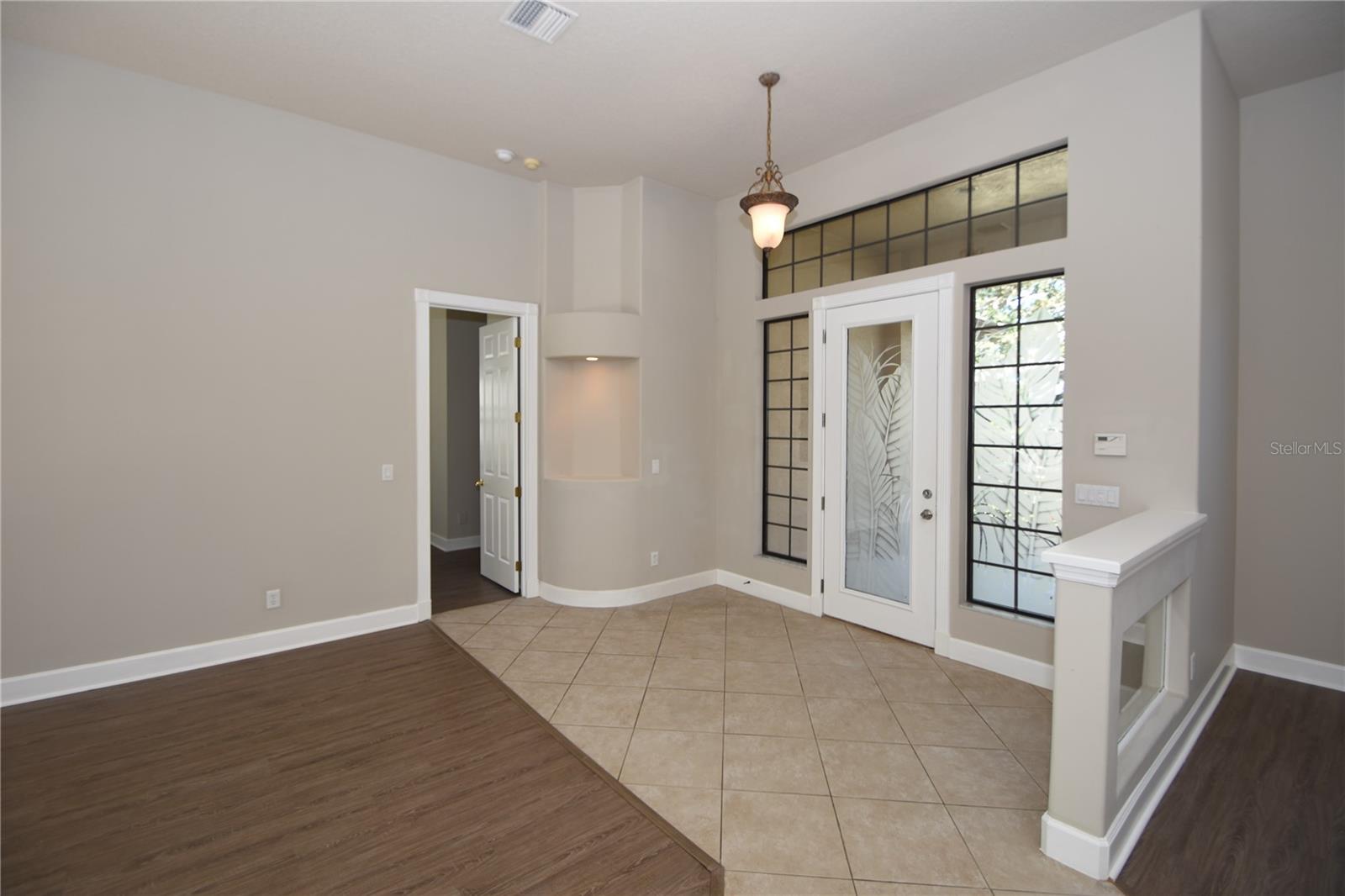 Image 14 of 45 For 16 Eastlake Drive