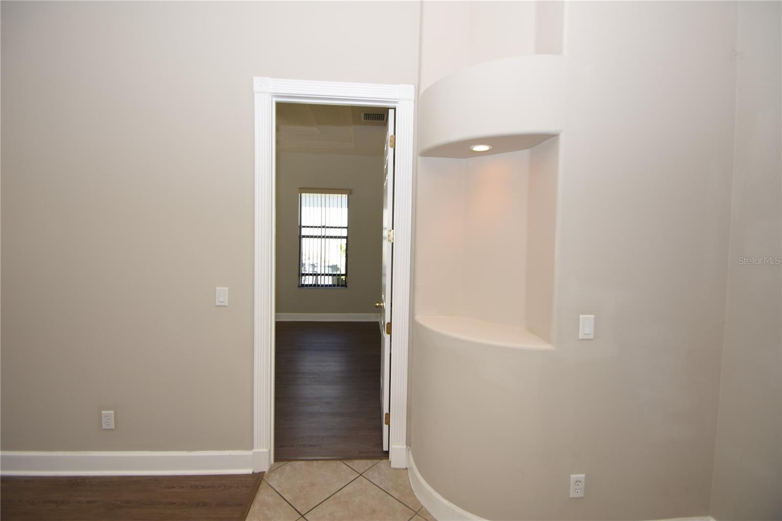 Image 15 of 45 For 16 Eastlake Drive