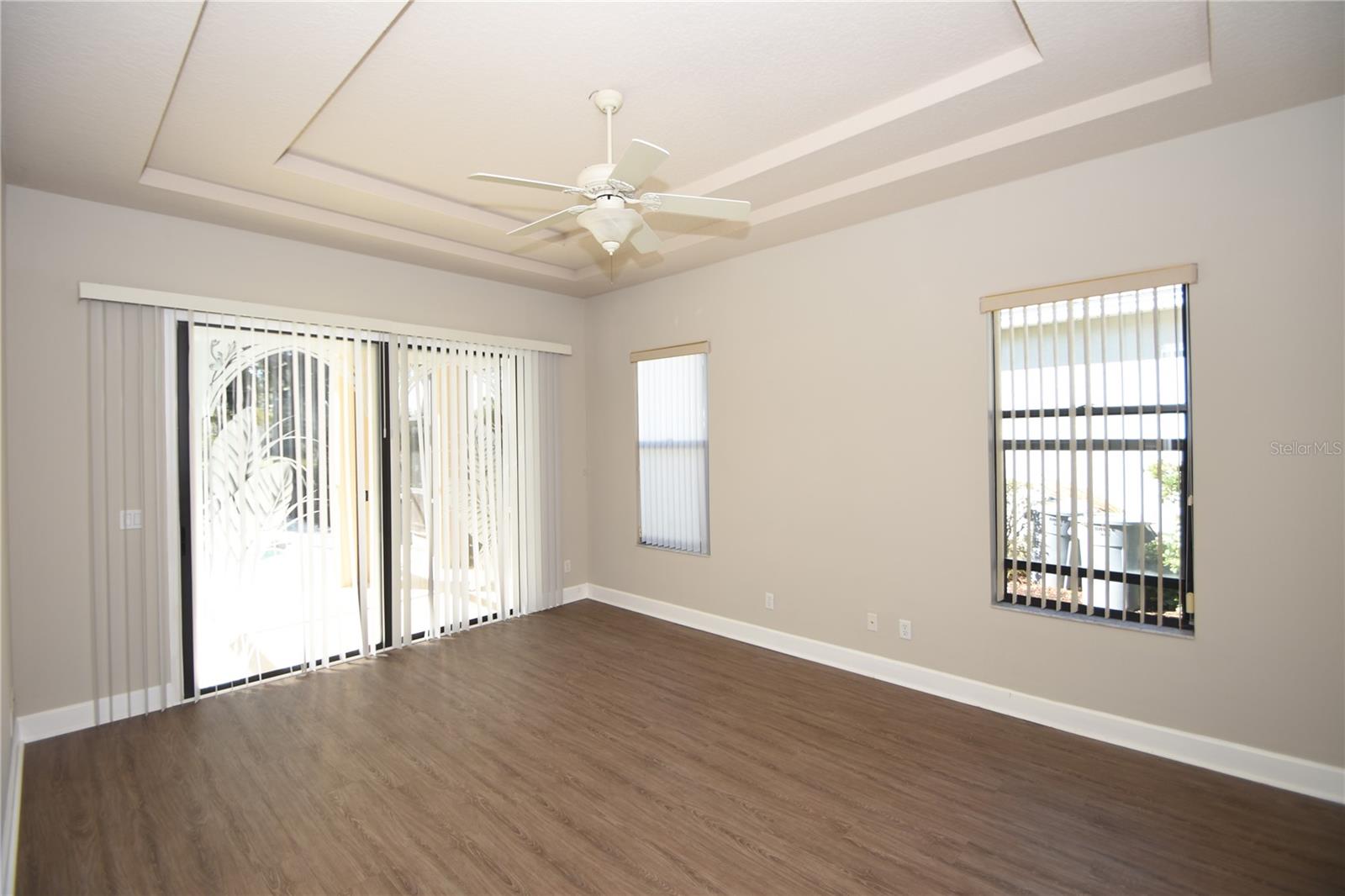 Image 16 of 45 For 16 Eastlake Drive