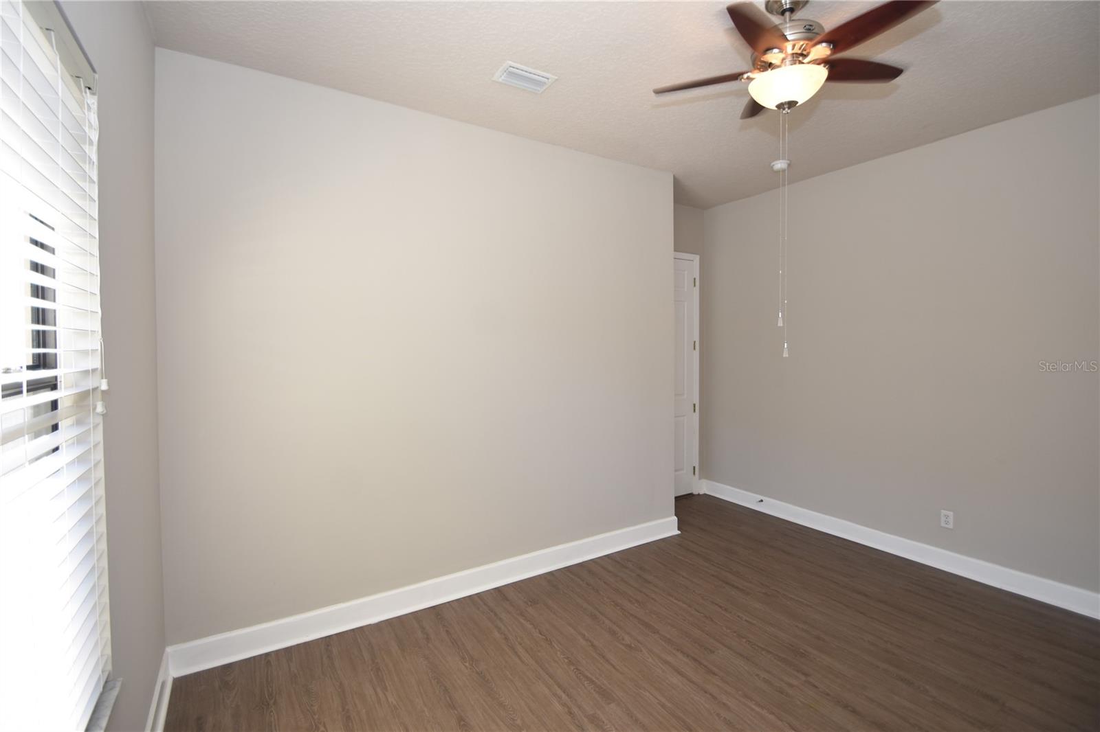 Image 22 of 45 For 16 Eastlake Drive