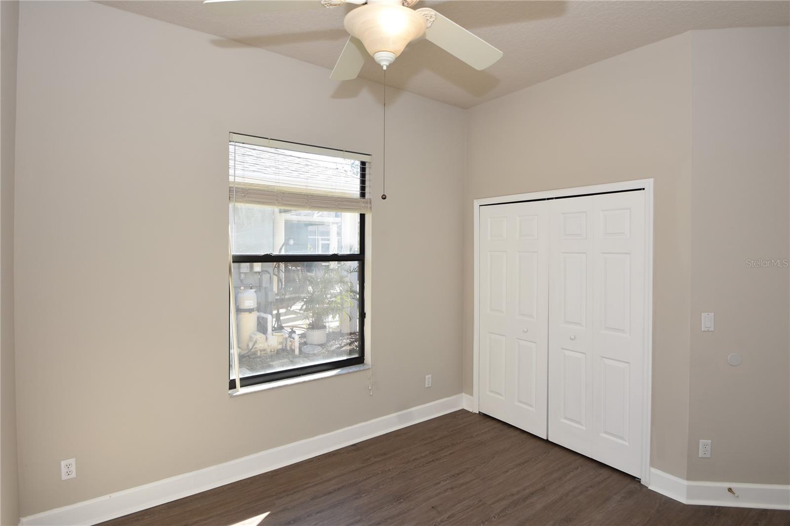 Image 27 of 45 For 16 Eastlake Drive