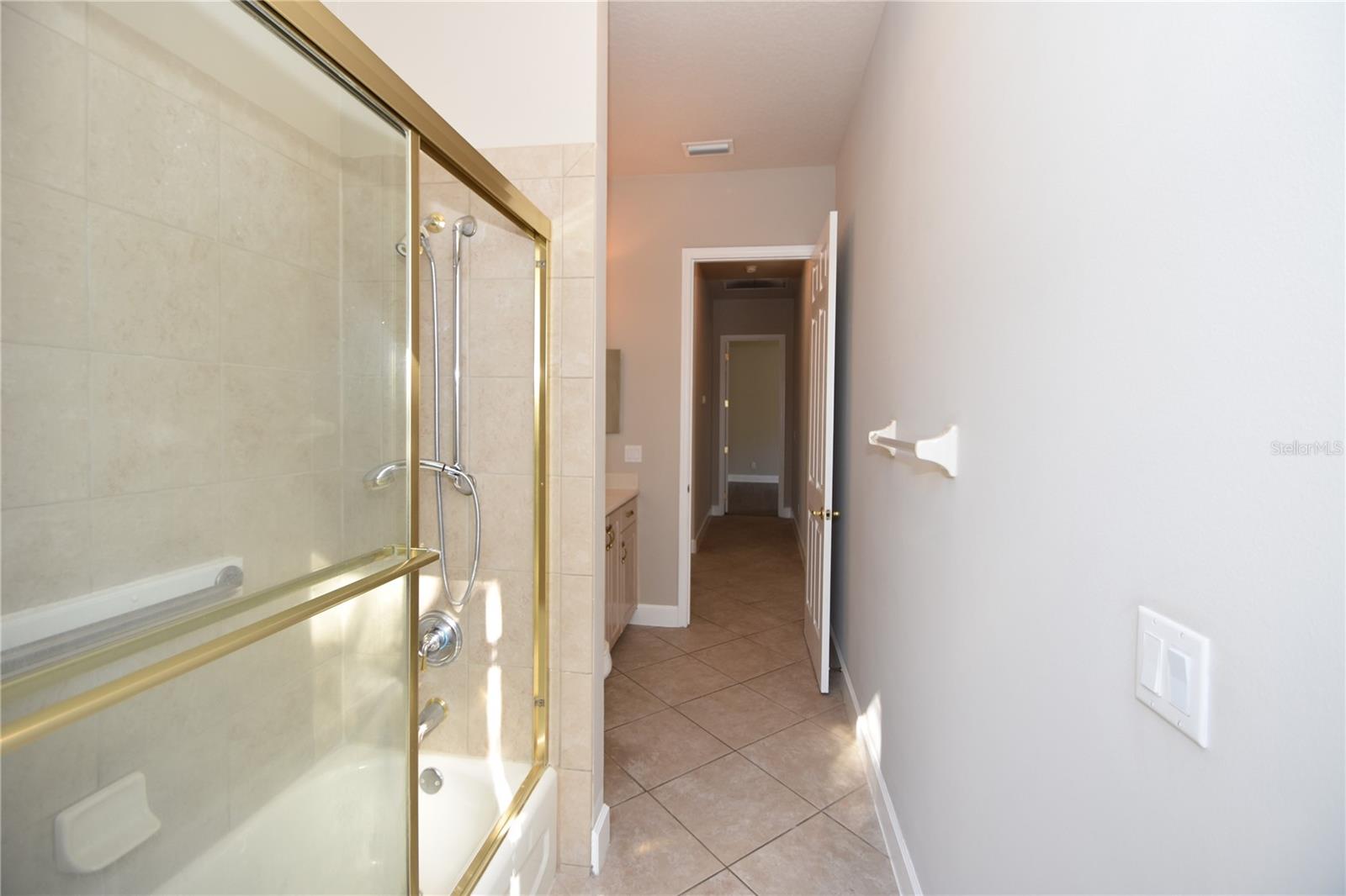 Image 30 of 45 For 16 Eastlake Drive