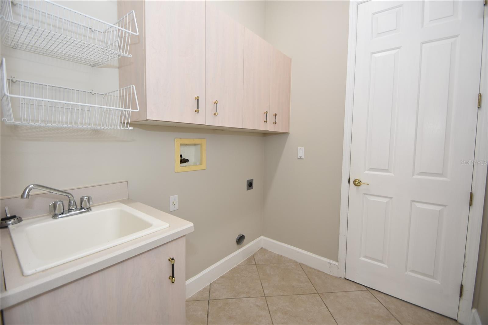 Image 32 of 45 For 16 Eastlake Drive