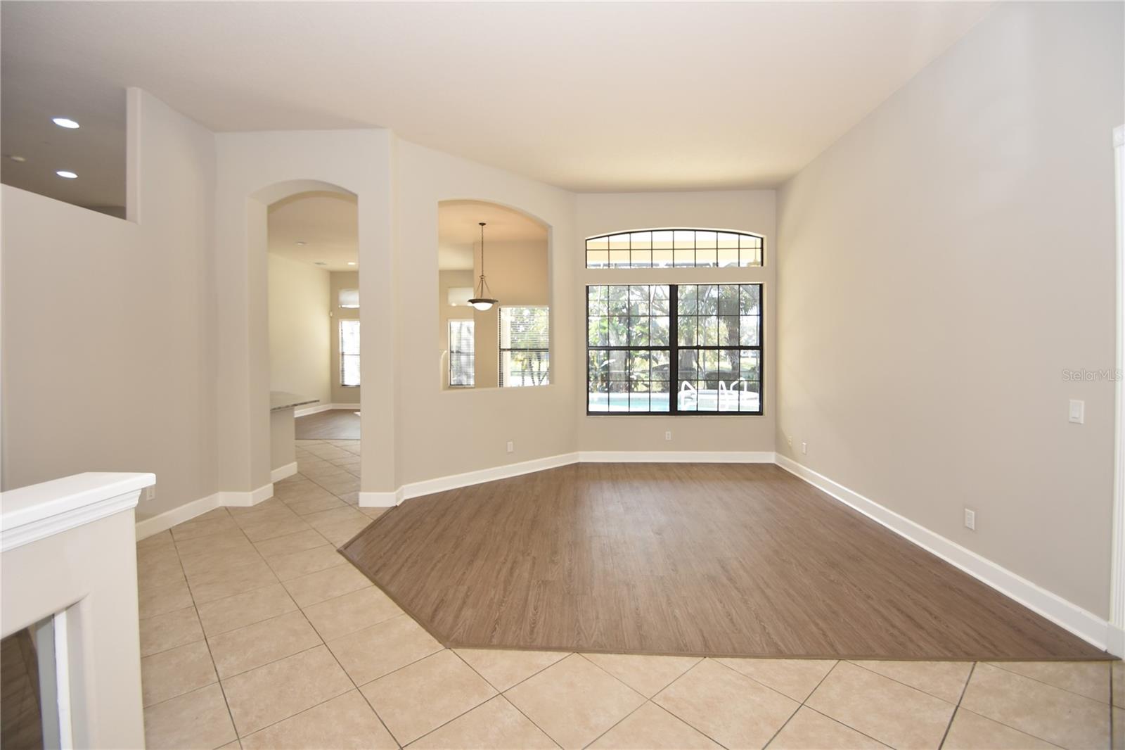 Image 6 of 45 For 16 Eastlake Drive