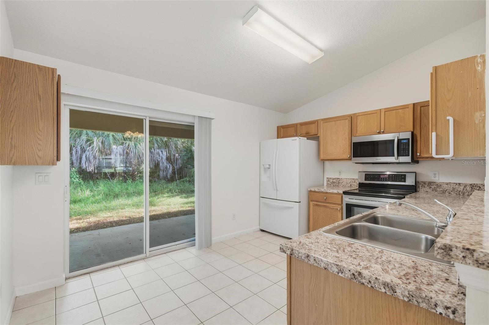 Image 11 of 40 For 6 Plateau Place