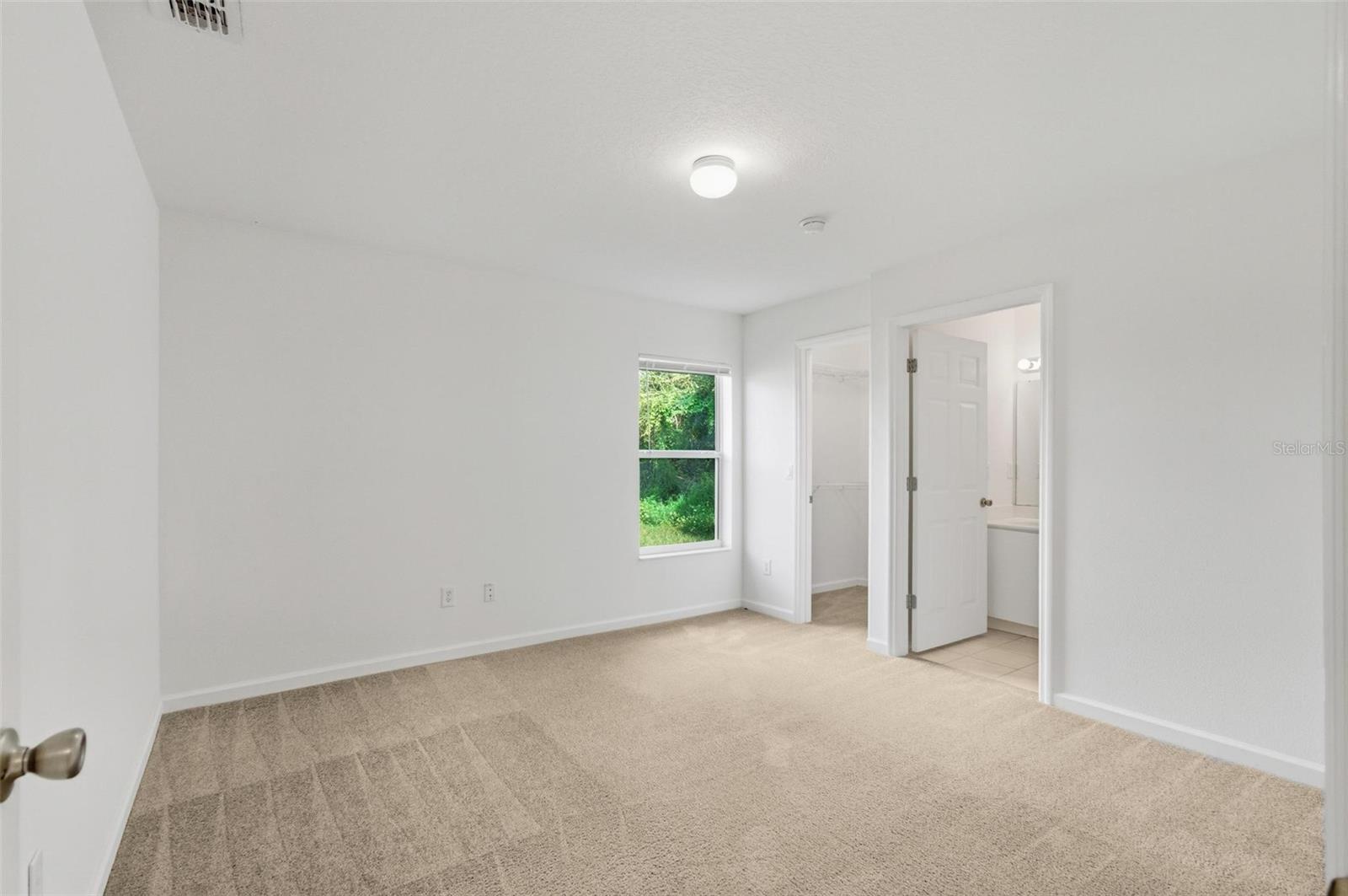 Image 20 of 40 For 6 Plateau Place