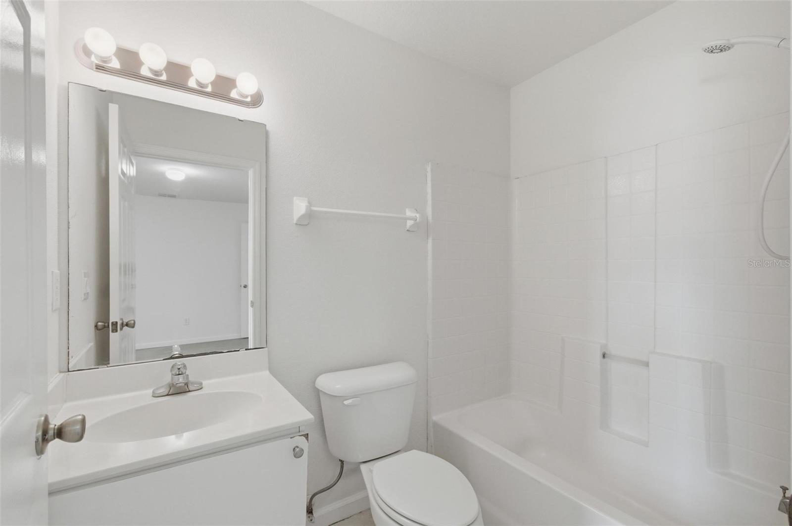 Image 24 of 40 For 6 Plateau Place