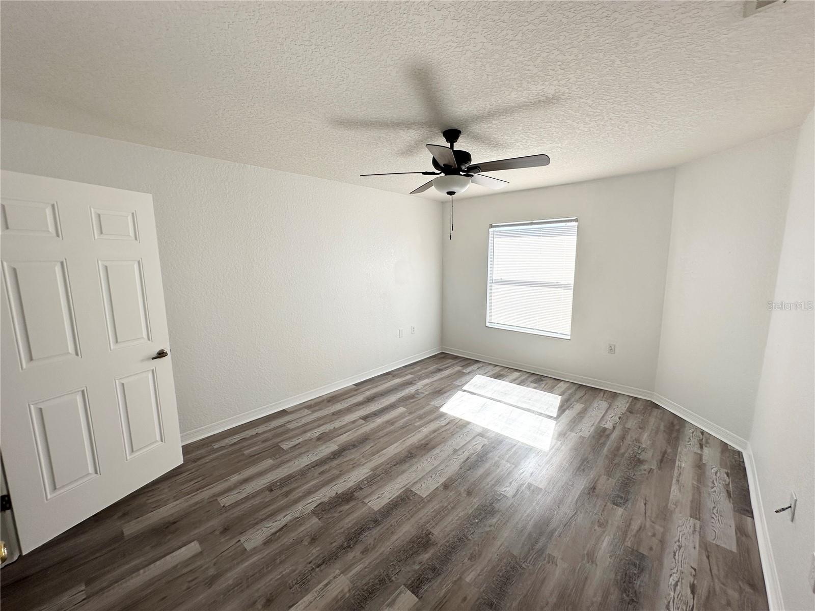 Image 13 of 33 For 4600 Moody Boulevard 6e