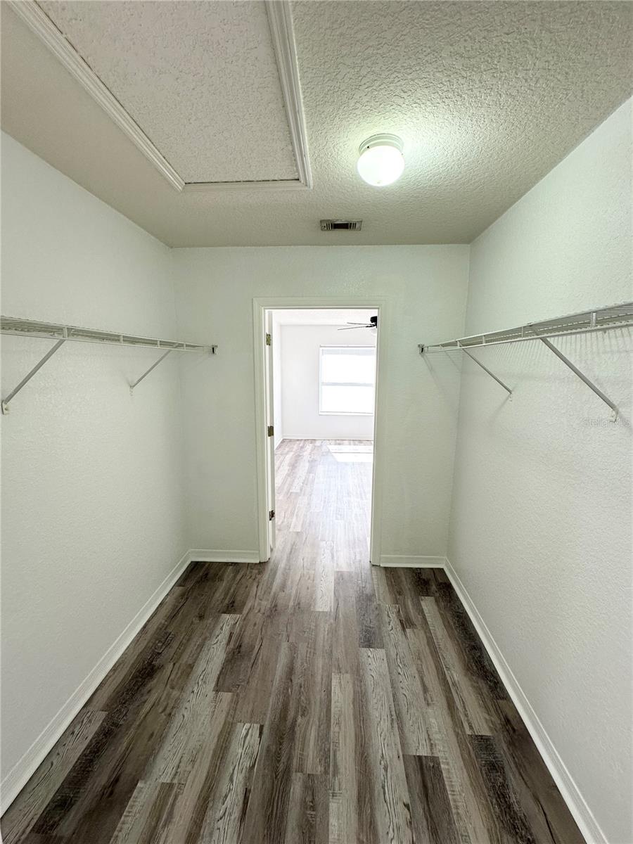 Image 16 of 33 For 4600 Moody Boulevard 6e