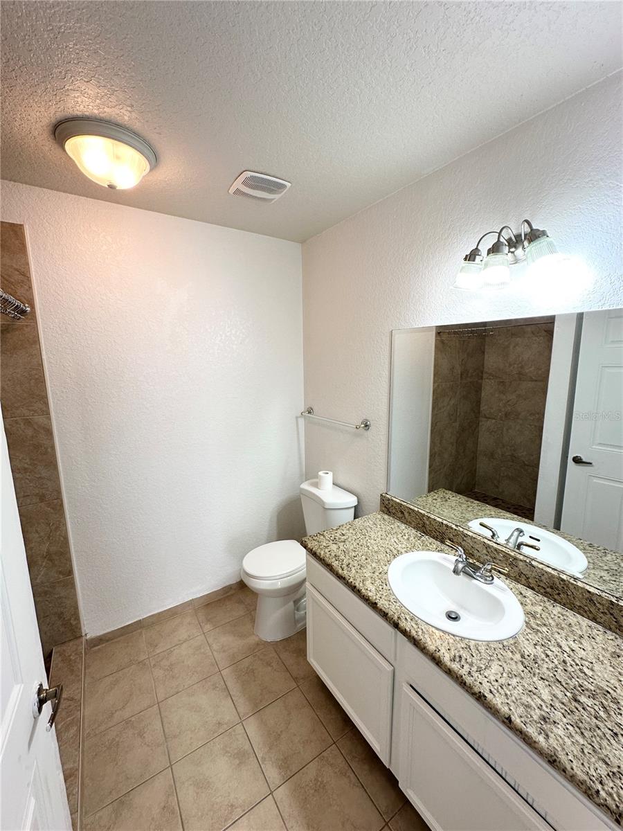 Image 18 of 33 For 4600 Moody Boulevard 6e