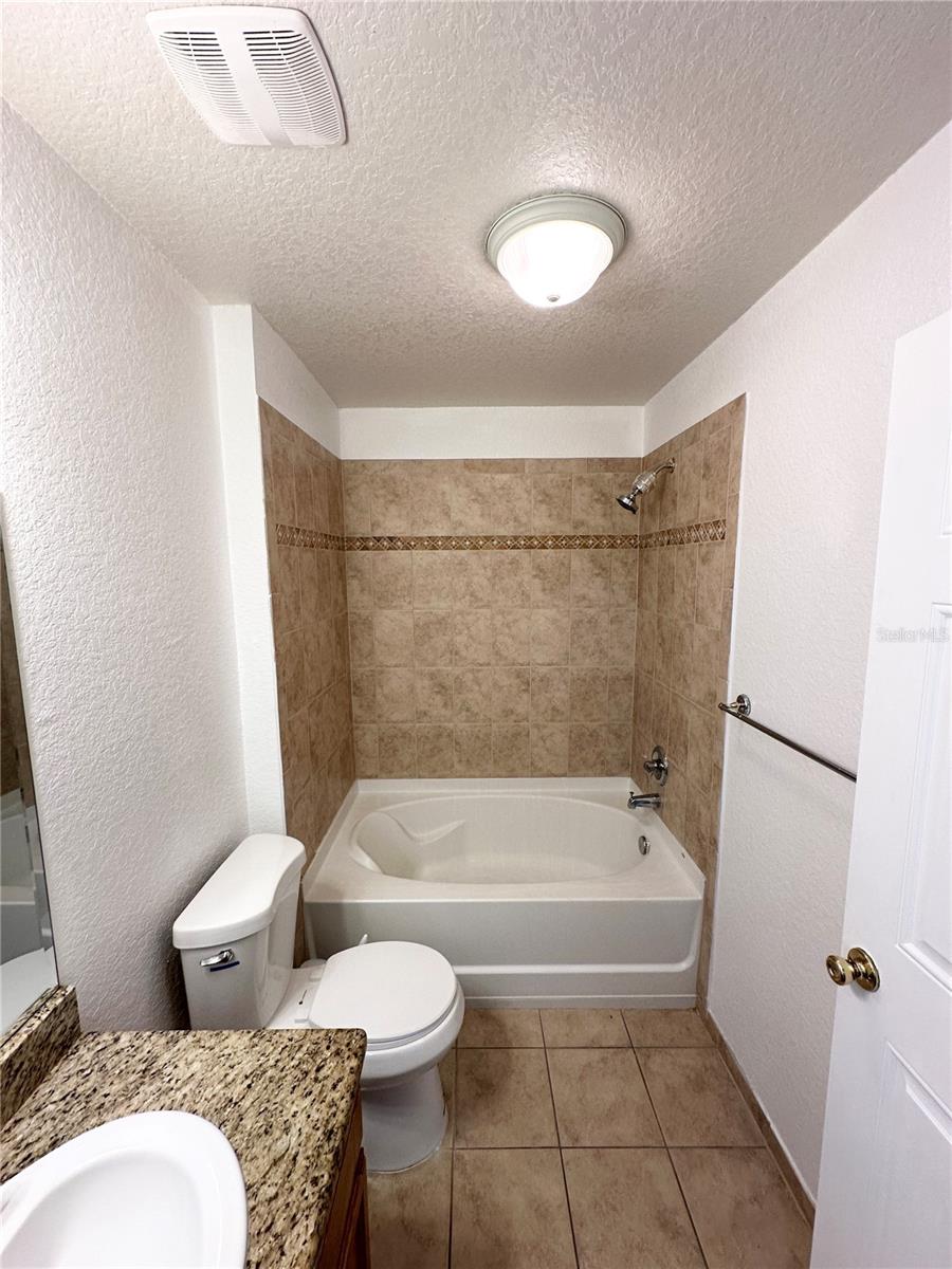 Image 25 of 33 For 4600 Moody Boulevard 6e